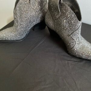JESSICA SIMPSON  Tamira  glitter Emblished boot  boot 😍😍Size 8 M  ♥️♥️
